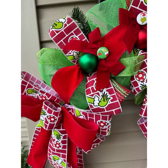 Grinch Mailbox Swag Topper Garland Decoration Handcrafted Christmas Home Decor - Picture 4 of 6